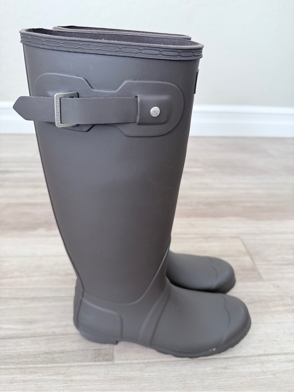 Hunter Brown Tall Rubber Rain Boots - Picture 3 of 4